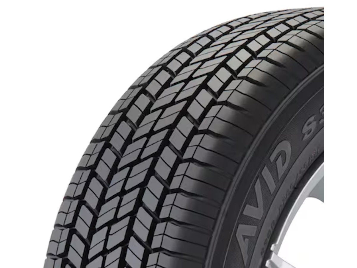 Subaru Yokohama AVID S30D Tire P205/55R-16 - 055VR6S30V2 | Subaru