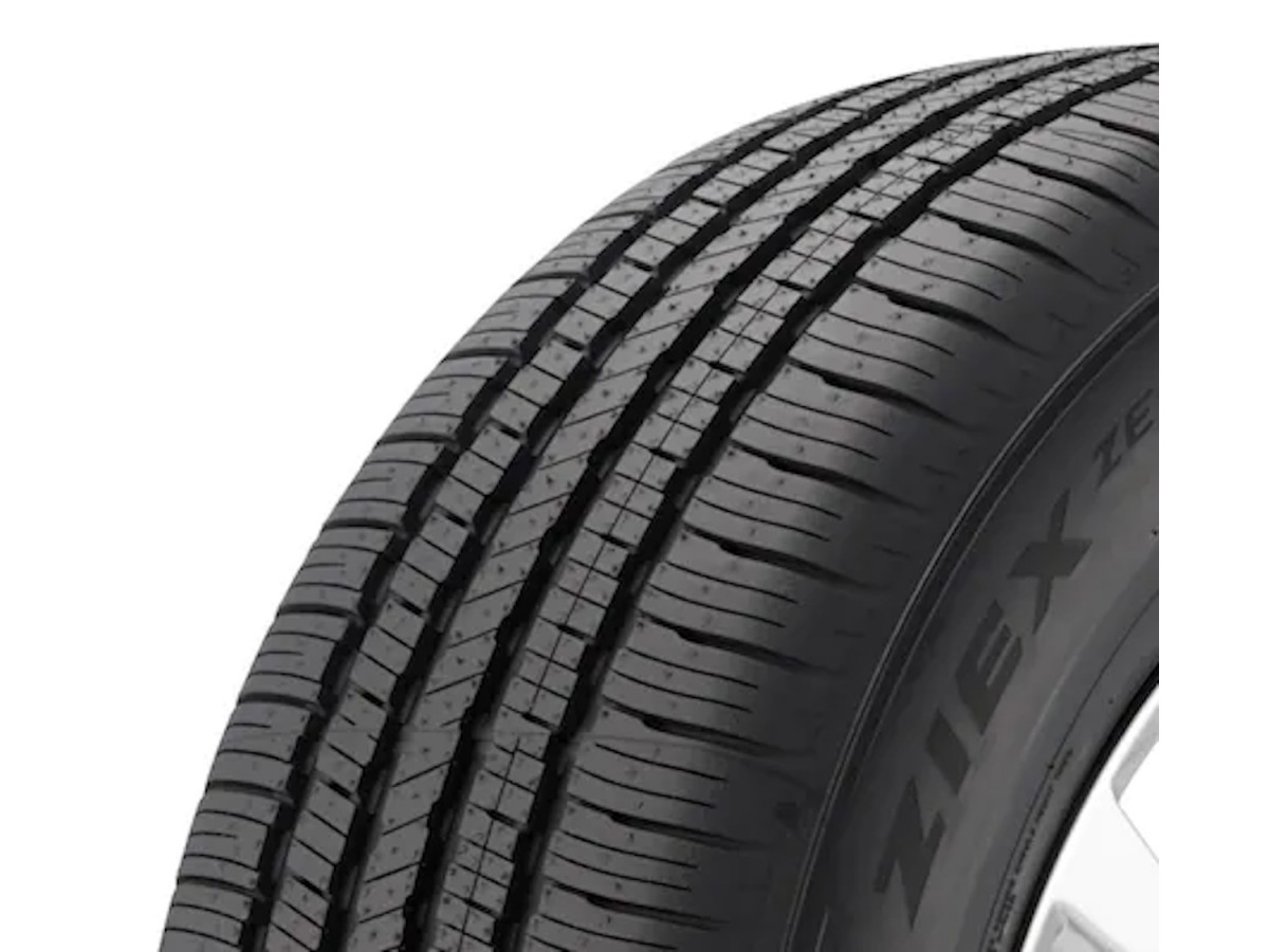 アレキサンダー 8L Subaru Falken Ziex ZE001 A/S Tire 245/60R-18