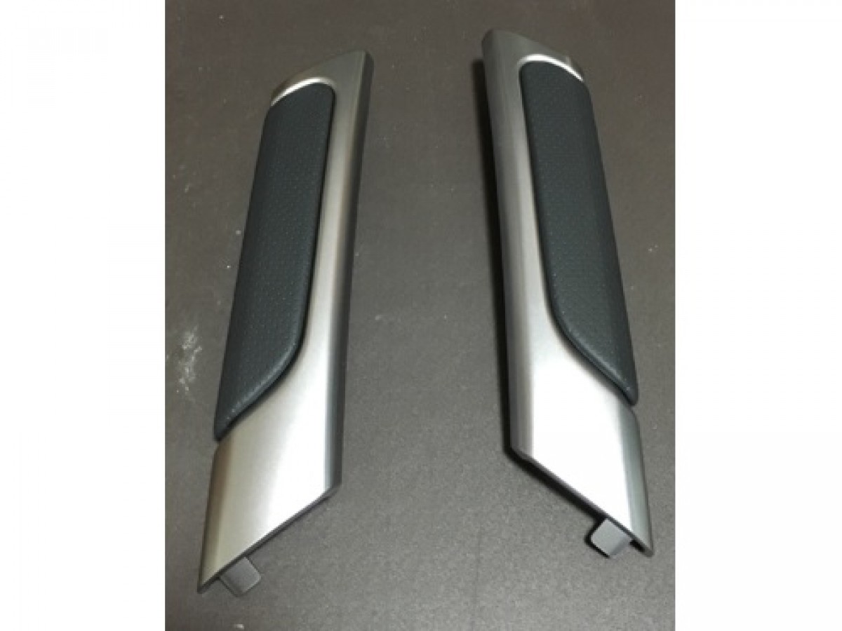 アクセサリー S.T Subaru Front Door Handle Upgrade Kit - 94237SG050-94237SG040