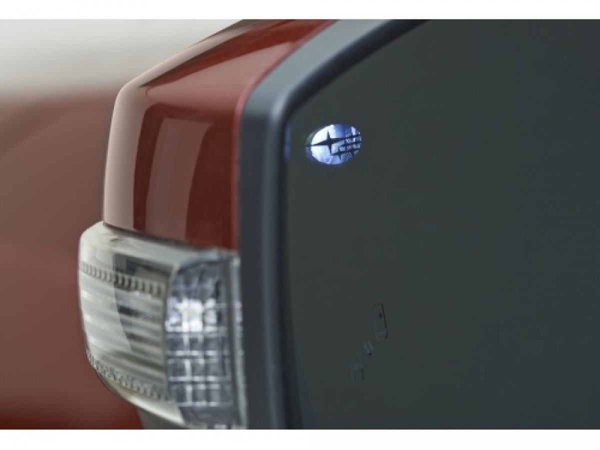 Subaru Auto Dimming Mirror with Approach Light / Blind
